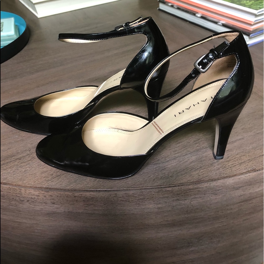 Tahari patent leather heels